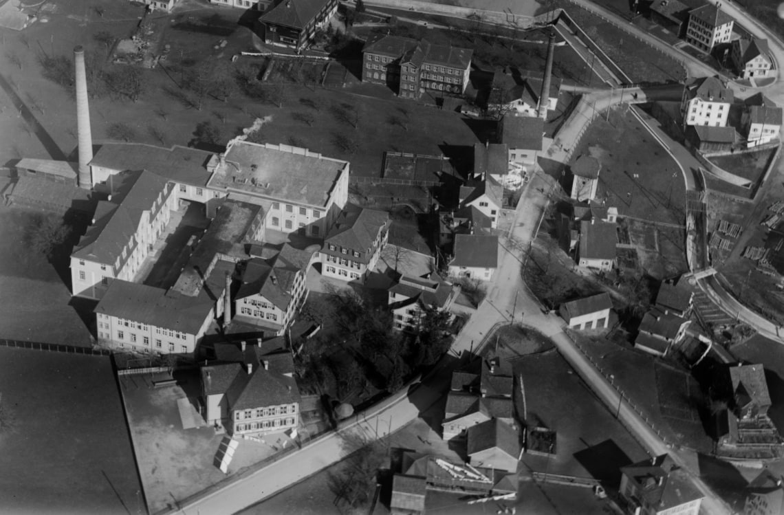 hubersuhner_factory_era.jpg